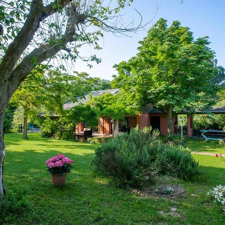 Сasa de vacaciones Awesome In Roncosambaccio With Kitchen *