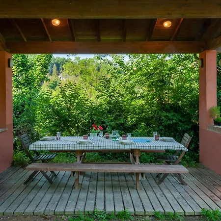 Holiday home Awesome In Roncosambaccio With Kitchen Trebbiantico